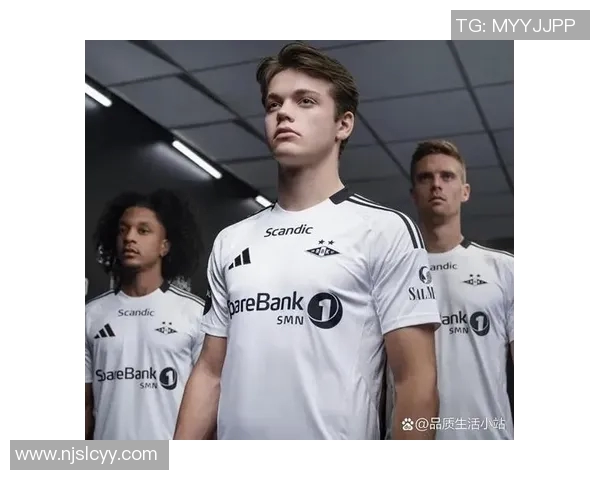 足球装备选购指南：如何选择适合你的球衣品牌与款式推荐